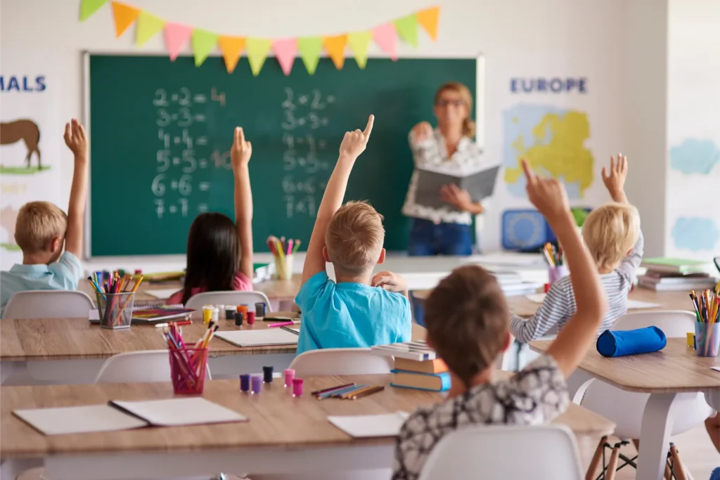 Virtual vs. In-person Pre-College Summer Programs: How to Choose What’s Right for You