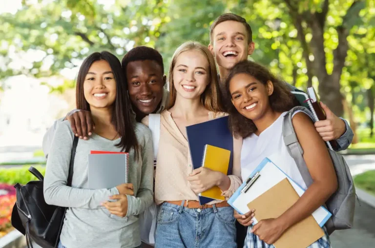 Everything You Need to Know About Fraternities and Sororities in College
