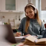 美国名师领衔的初高中在线课堂 4 AdobeStock 1310266925