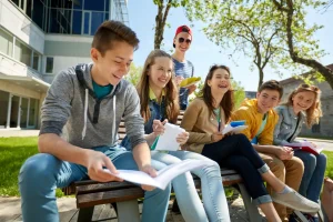 How to Balance Academics and Extracurriculars in High School