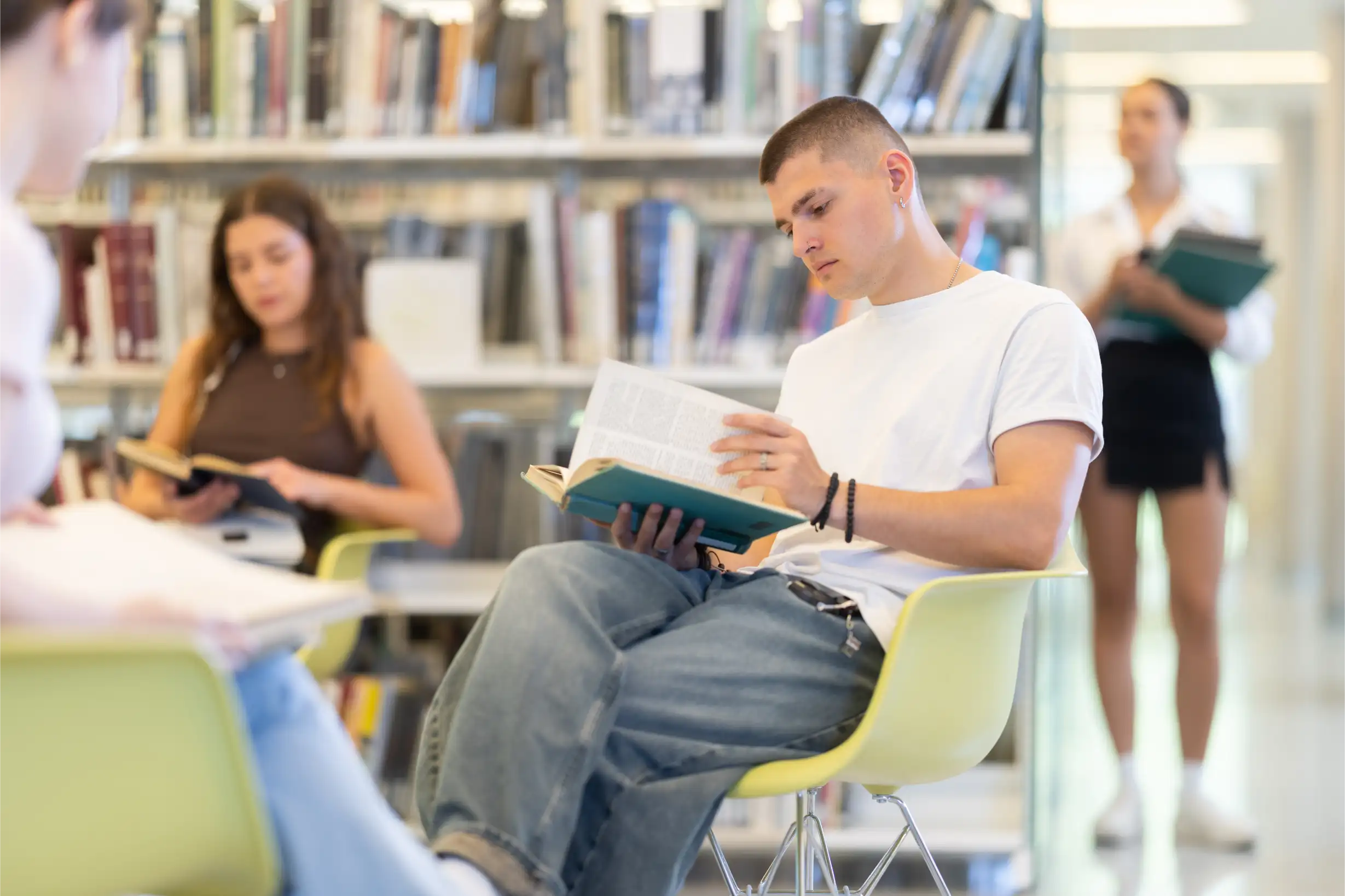 Semantic Scholar: A Free Google Scholar Alternative for Students